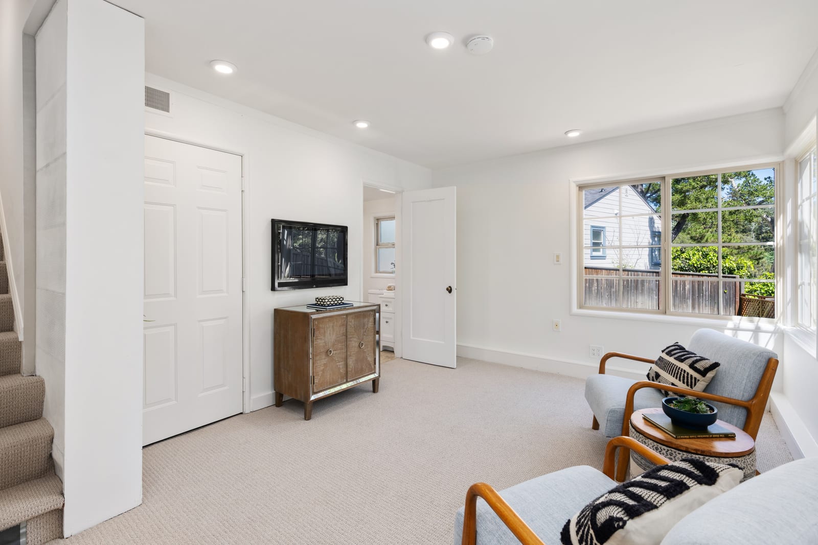 038_84_templar_place_oakland_ca_94618_print_300ppi-40_470